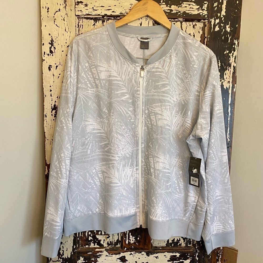 Women’s NWT Old Navy Wicking palm Bomber jacket. XL.
